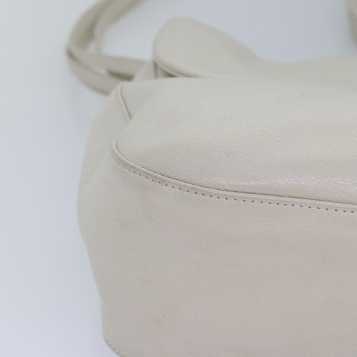 Bally Beige Leather Shoulder Bag (Pre-Owned) Size ONE SIZE - 13 Thumbnail