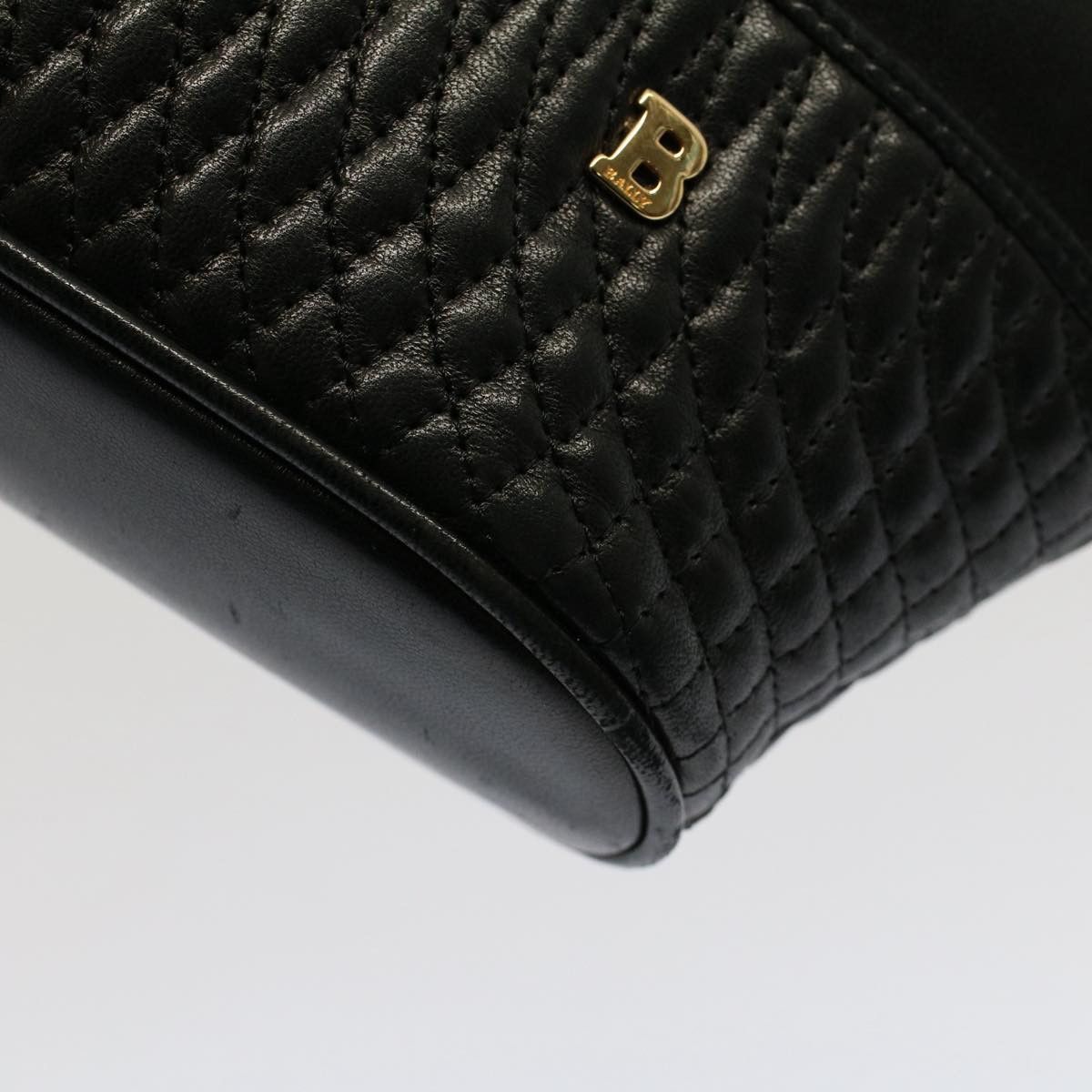 Bally Black Leather Handbag (Pre-Owned) Size ONE SIZE - 12 Thumbnail