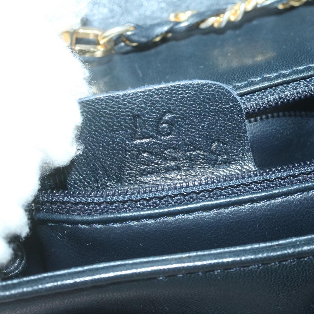 Bally Navy Leather Shoulder Bag (Pre-Owned) Size ONE SIZE - 6 Thumbnail