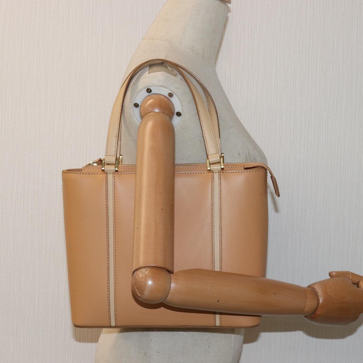 Burberry Beige Leather Handbag (Pre-Owned) Size ONE SIZE - 8 Thumbnail