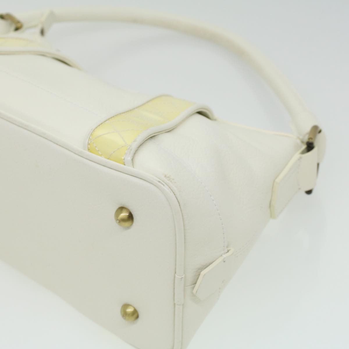 Burberry White Leather Shoulder Bag (Pre-Owned) Size ONE SIZE - 3 Thumbnail
