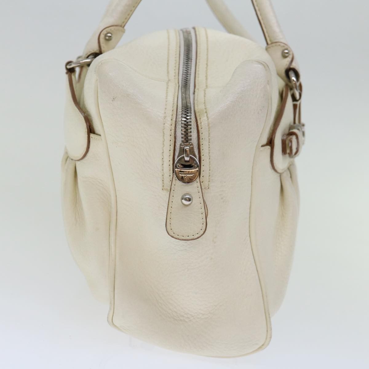 Salvatore Ferragamo Gancio White Leather Shoulder Bag (Pre-Owned) Size ONE SIZE - 4 Thumbnail
