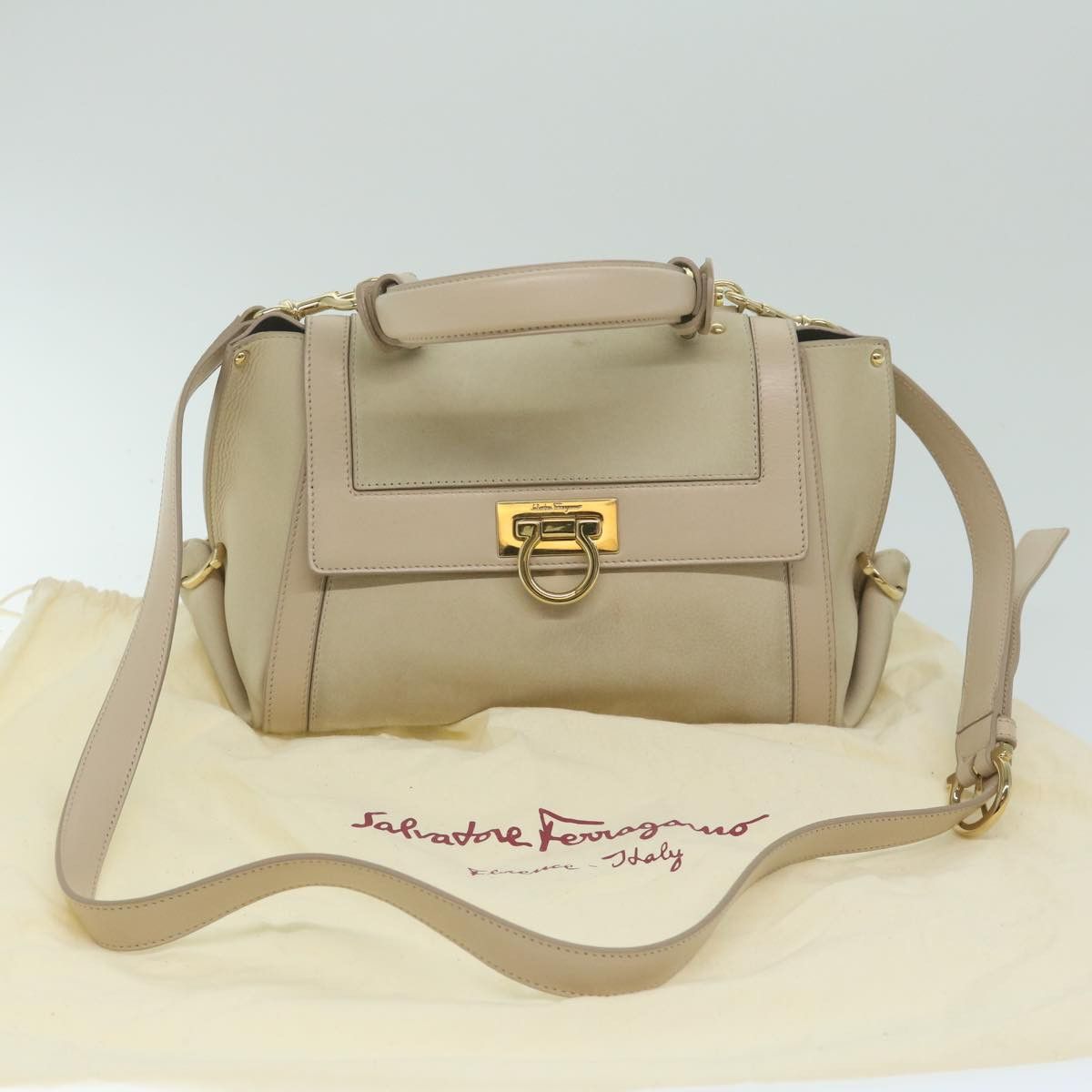 Salvatore Ferragamo Beige Leather Shoulder Bag (Pre-Owned) Size ONE SIZE - 7 Thumbnail