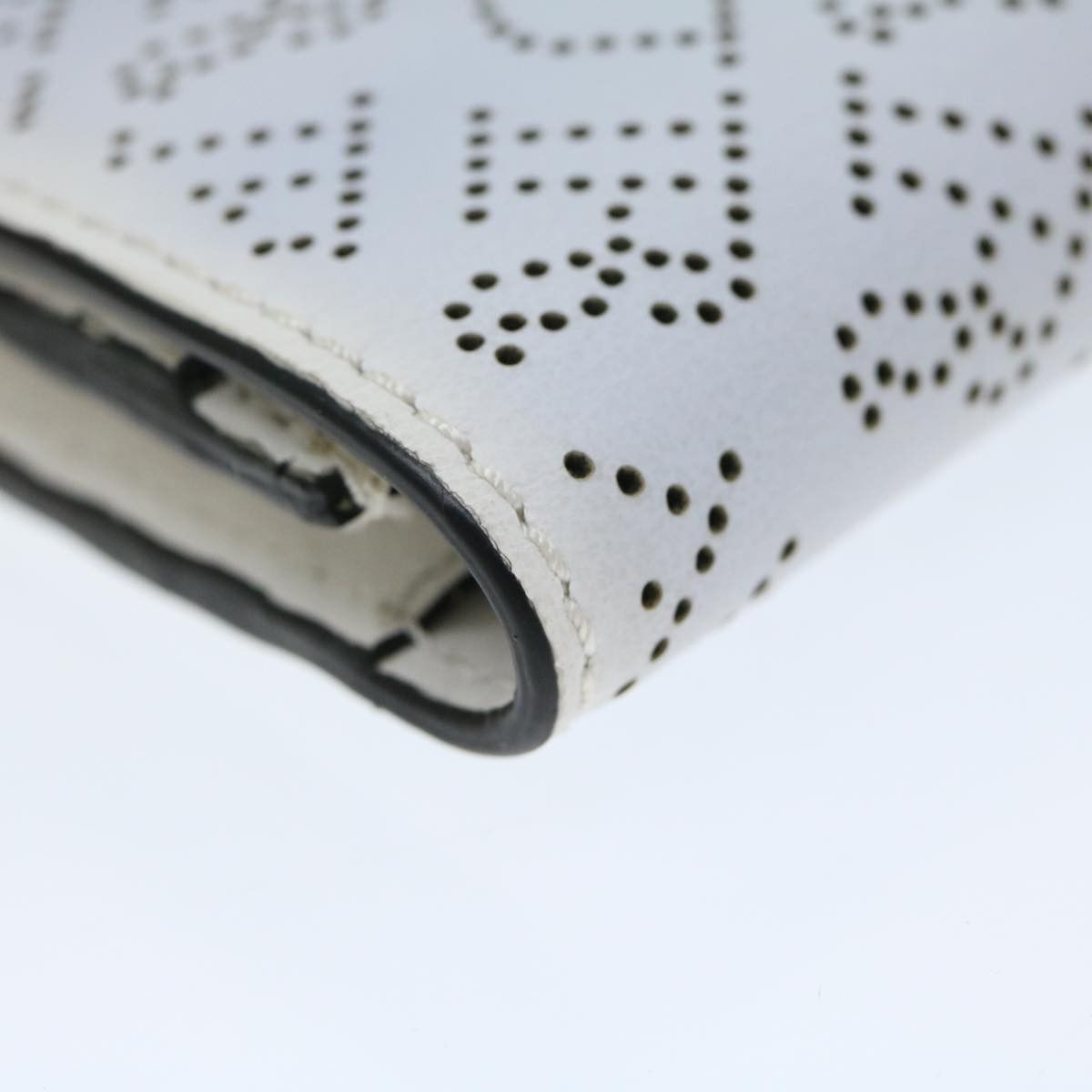 Burberry White Leather Wallet (Pre-Owned) Size ONE SIZE - 8 Thumbnail