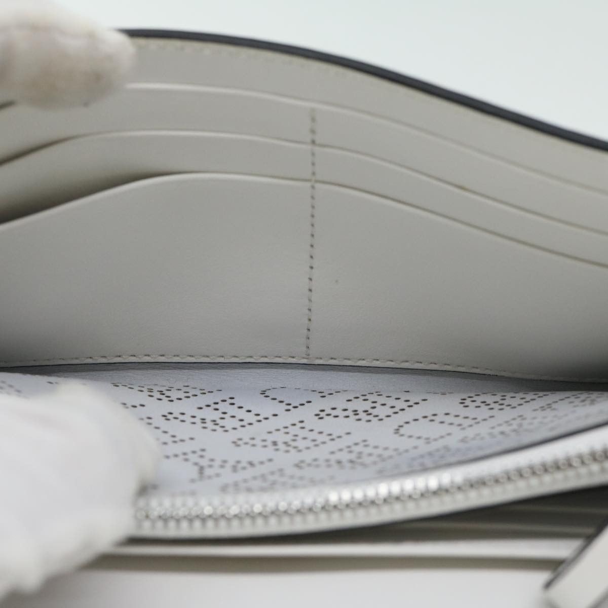 Burberry White Leather Wallet (Pre-Owned) Size ONE SIZE - 5 Thumbnail