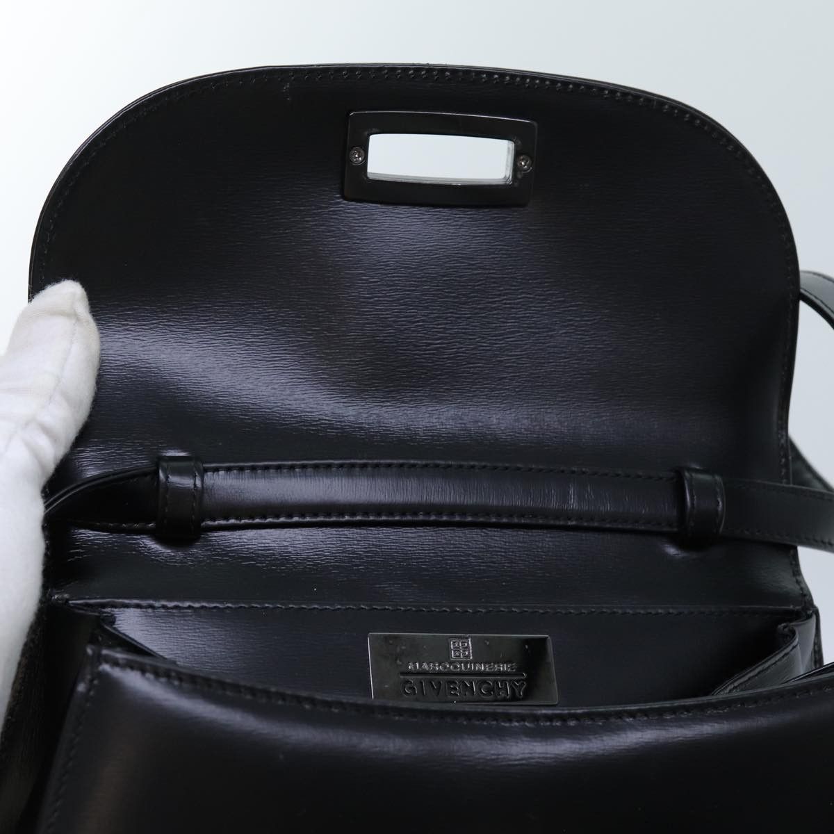 Givenchy Black Leather Handbag (Pre-Owned) Size ONE SIZE - 6 Thumbnail