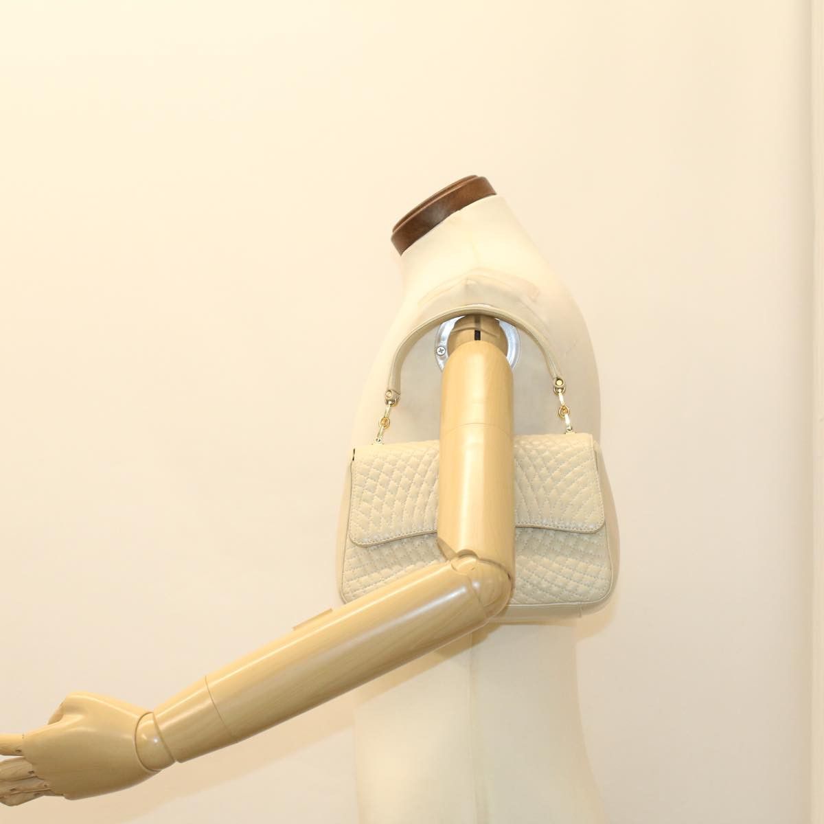 Bally -- White Leather Handbag (Pre-Owned) Size ONE SIZE - 7 Thumbnail