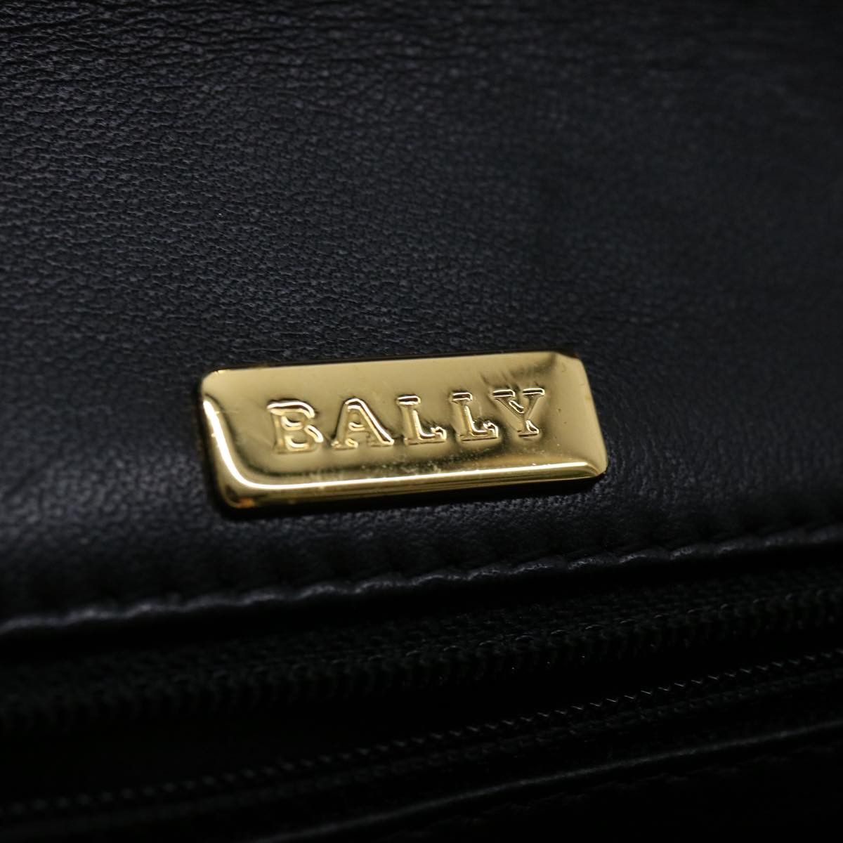 Bally Black Leather Shoulder Bag (Pre-Owned) Size ONE SIZE - 12 Thumbnail