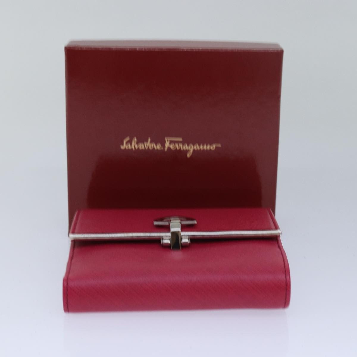 Salvatore Ferragamo Gancini Pink Leather Wallet (Pre-Owned) Size ONE SIZE - 8 Thumbnail