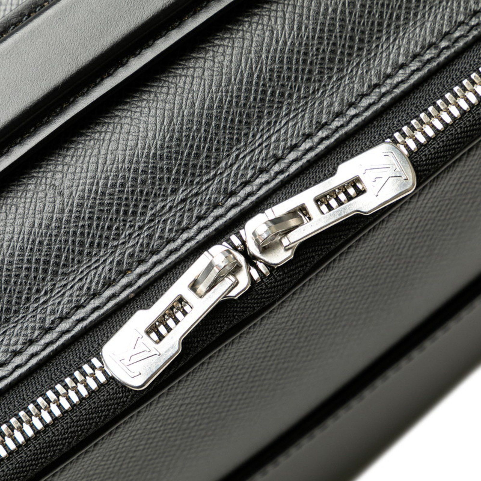 Louis Vuitton Louis Vuitton Taiga Porto Ordinatur Odessa Bag Shoulder M30832 Ardoise Black Leather Men's LOUIS VUITTON Size ONE SIZE - 6 Thumbnail