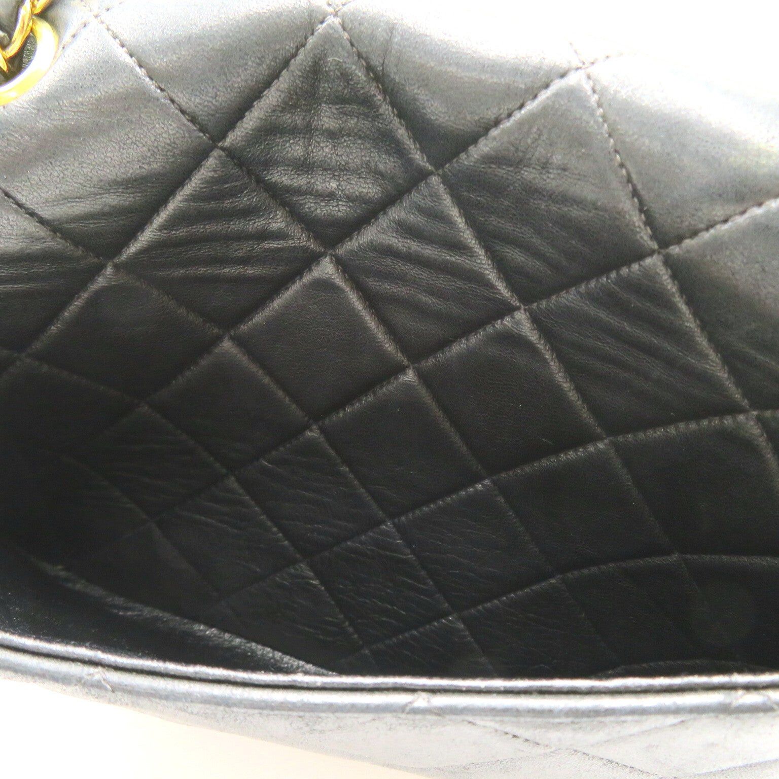 Chanel Chanel Matelasse Diana Chain Shoulder Bag Lambskin (Sheepskin) Black Gold Hardware Size ONE SIZE - 18 Thumbnail