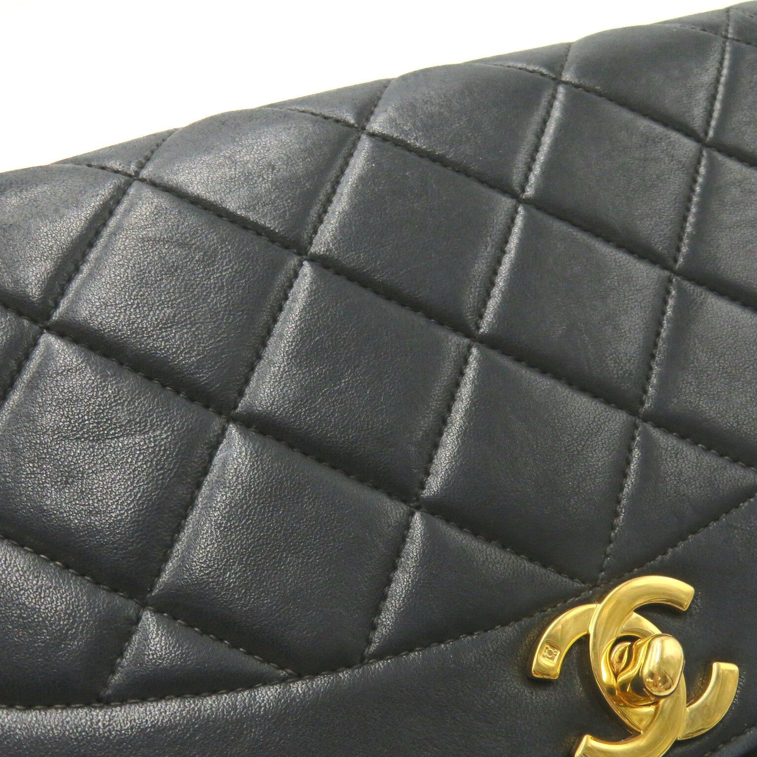 Chanel Chanel Matelasse Diana Chain Shoulder Bag Lambskin (Sheepskin) Black Gold Hardware Size ONE SIZE - 9 Thumbnail
