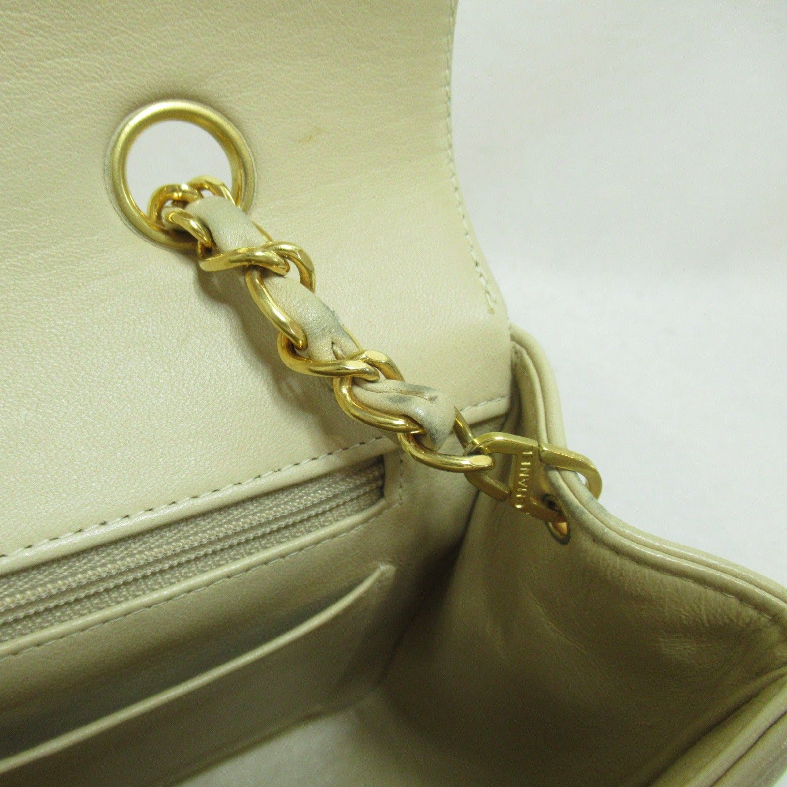 Chanel Chanel Matelasse Diana Chain Shoulder Bag Lambskin (Sheepskin) Beige Gold Hardware Size ONE SIZE - 12 Thumbnail