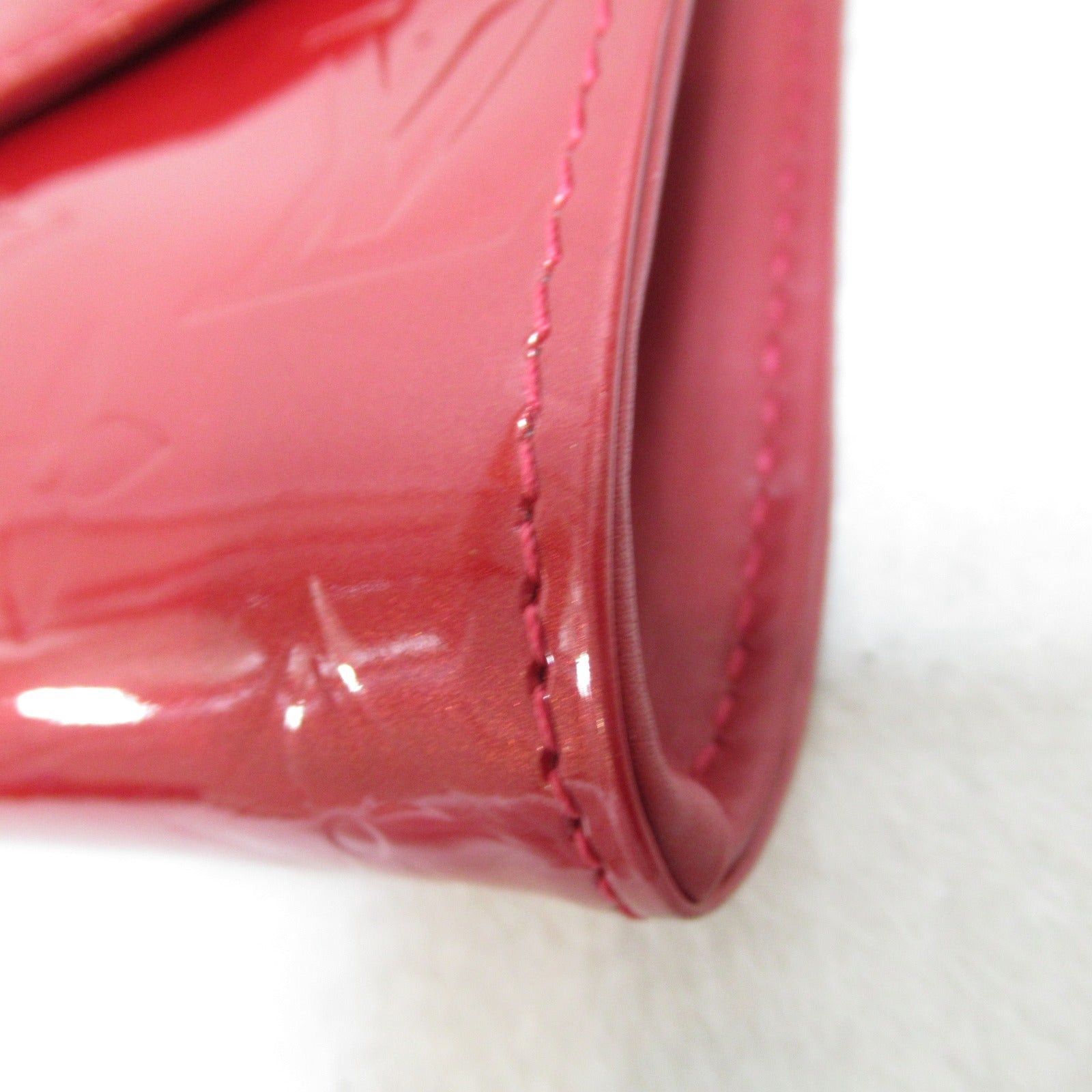 Louis Vuitton Louis Vuitton Belair Shoulder Bag Leather Patent Vernis Red Pomme D'Amour Size ONE SIZE - 9 Thumbnail