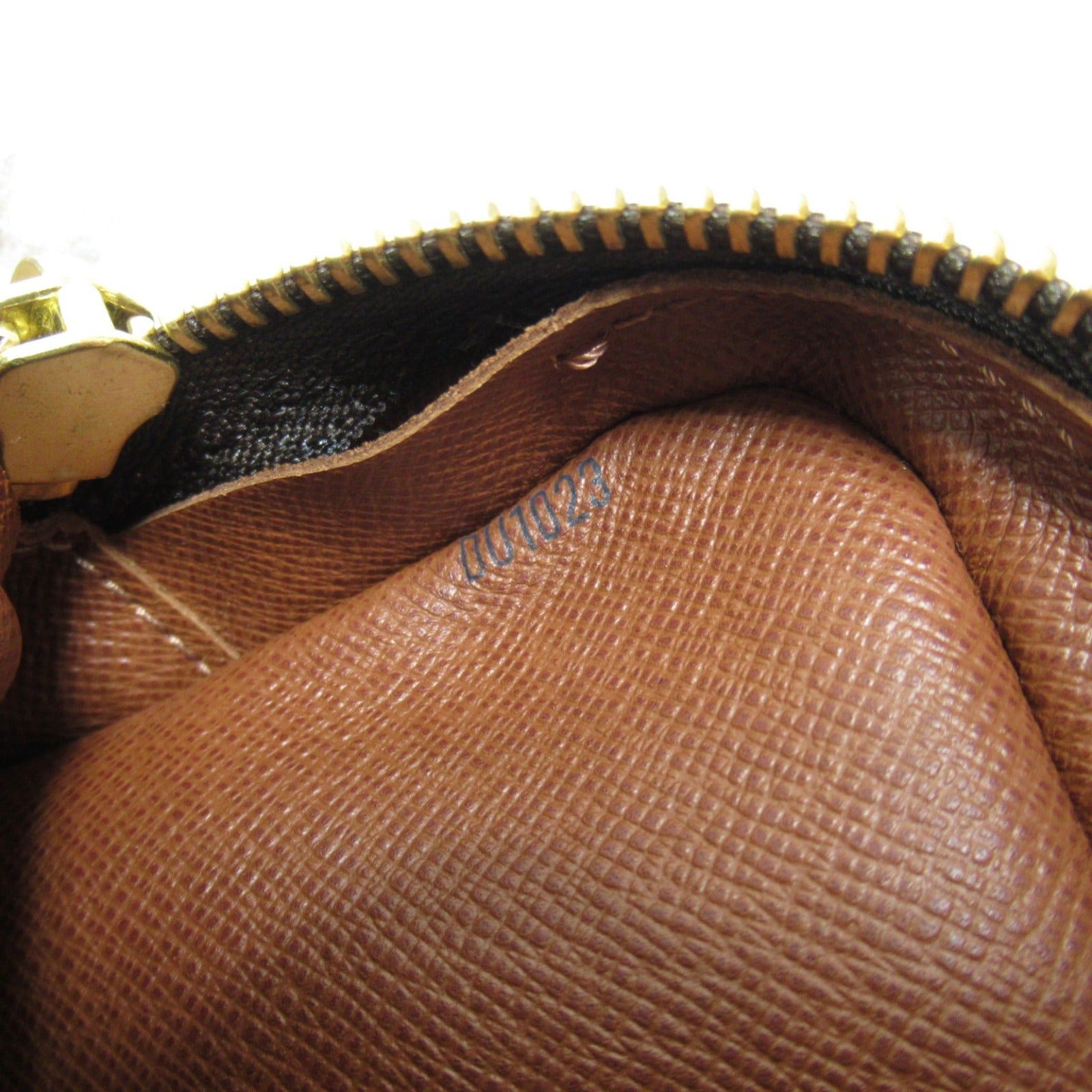 Louis Vuitton Louis Vuitton Pochette Marly Shoulder Bag Coated Canvas Monogram Brown Size ONE SIZE - 7 Thumbnail