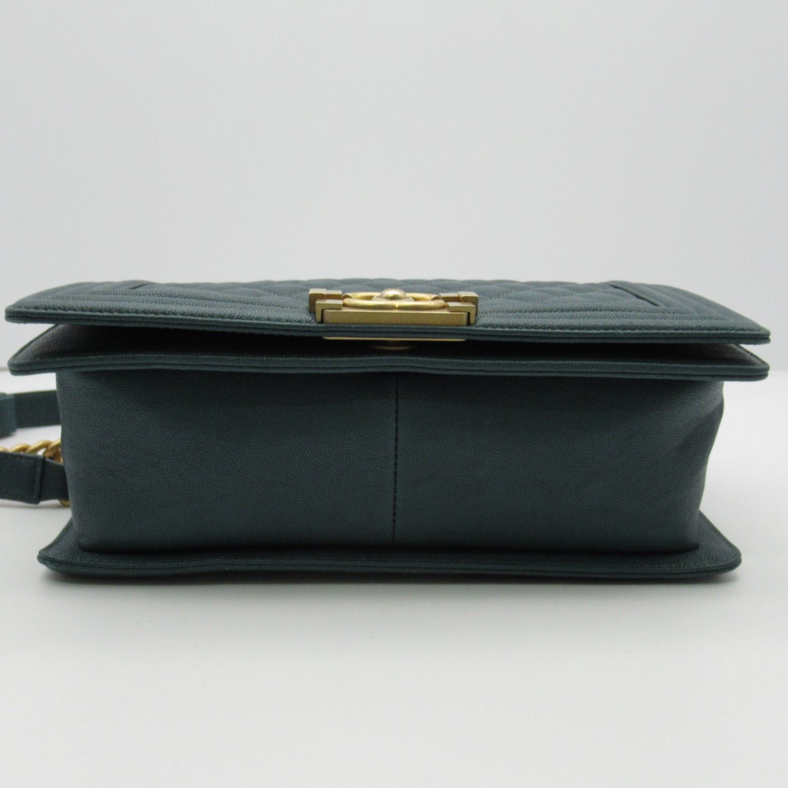 Chanel Chanel Boy Chanel Chain Shoulder Bag Caviar Skin (Grained Calf) Green Gold Hardware Size ONE SIZE - 4 Thumbnail