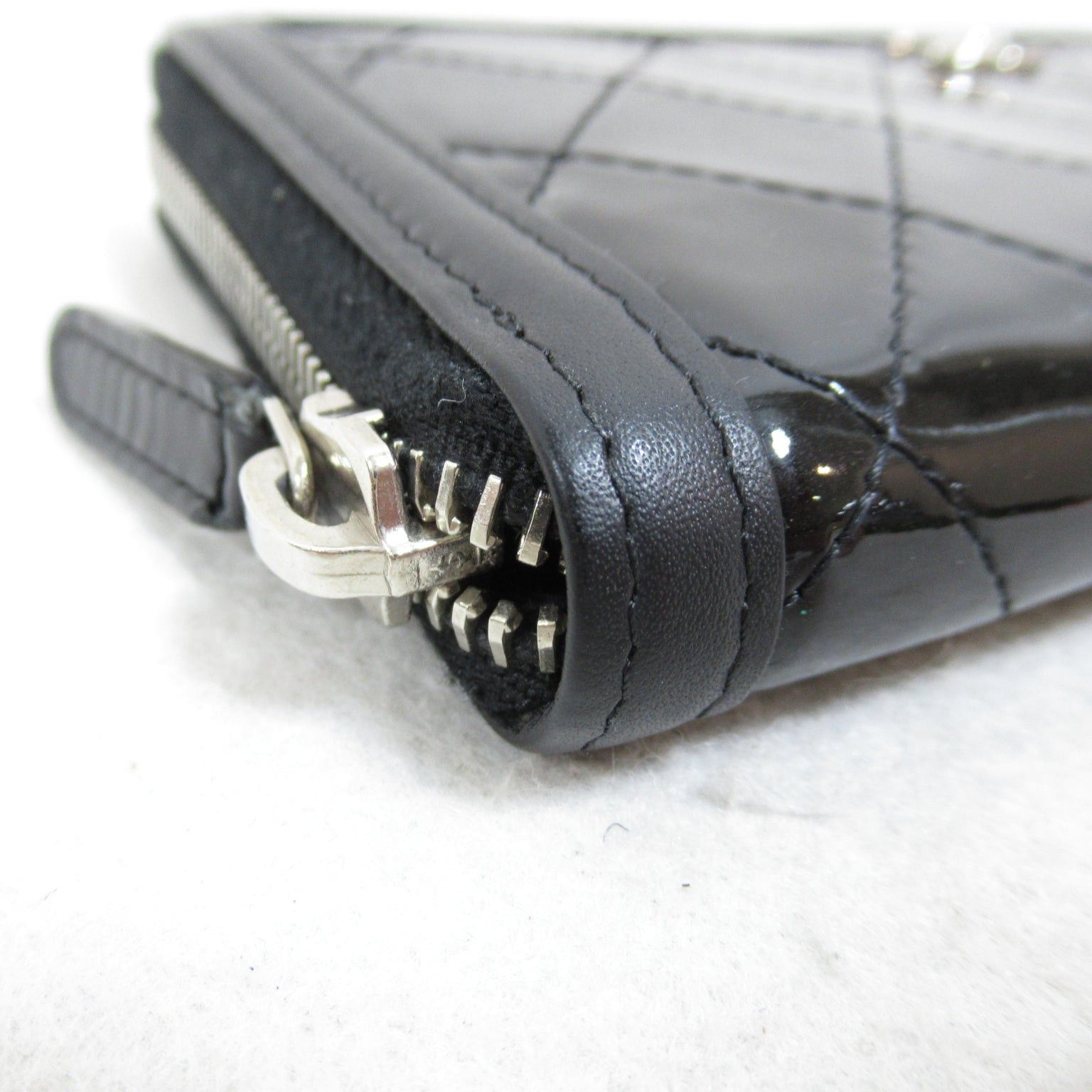 Chanel Chanel Round Long Wallet Zipper Enamel Black Size ONE SIZE - 10 Thumbnail