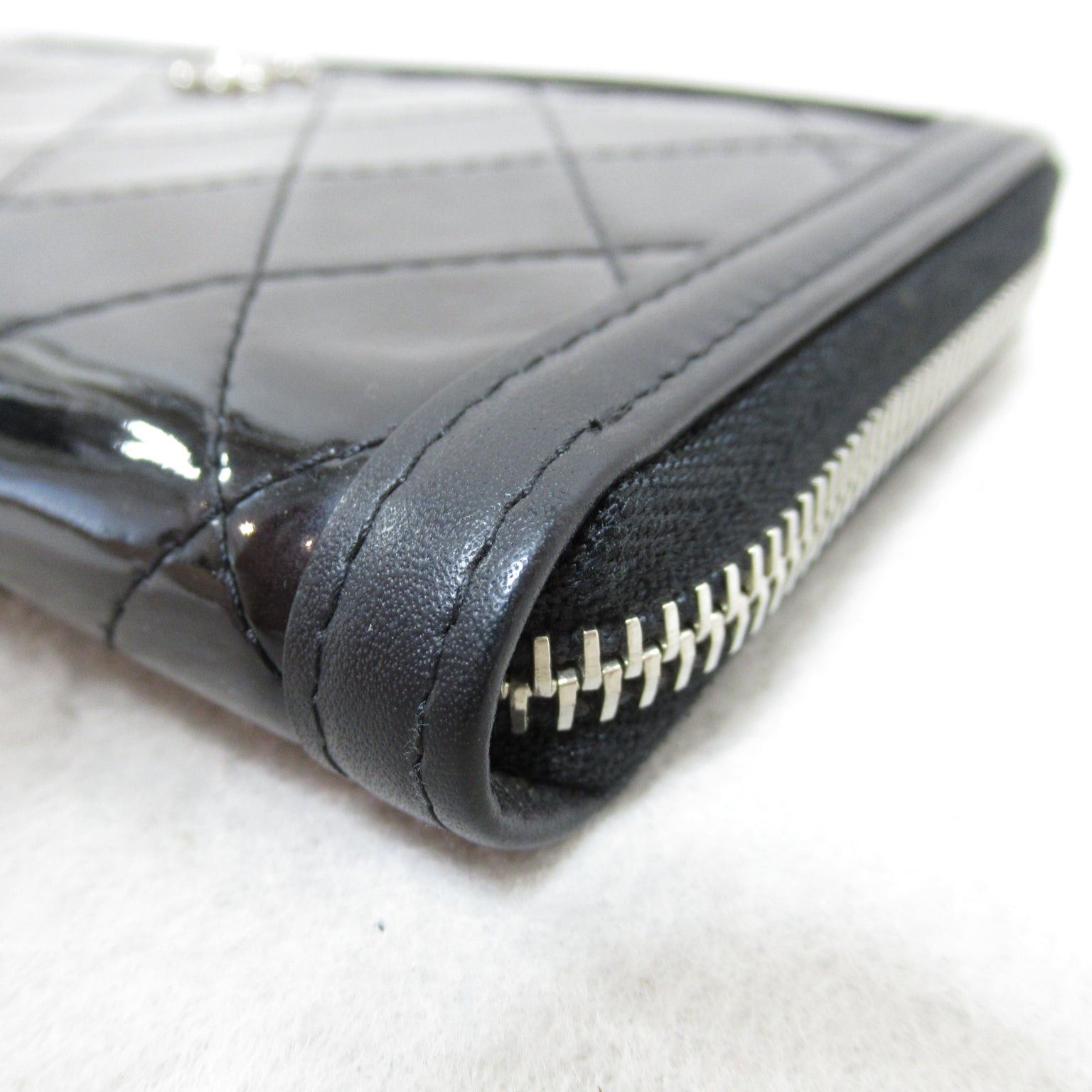 Chanel Chanel Round Long Wallet Zipper Enamel Black Size ONE SIZE - 9 Thumbnail