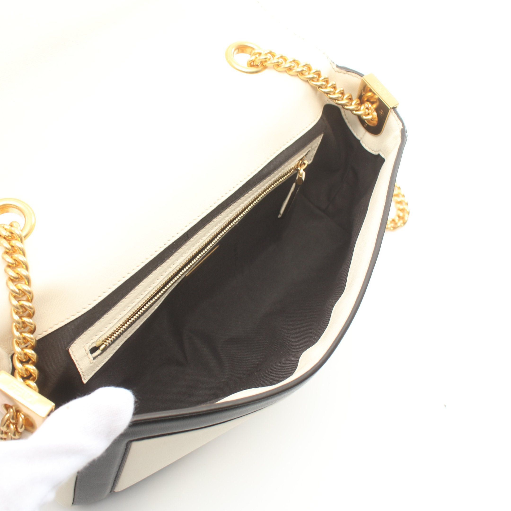 Fendi Fendi Baguette Chain Shoulder Bag Leather Off White Black Size ONE SIZE - 3 Thumbnail
