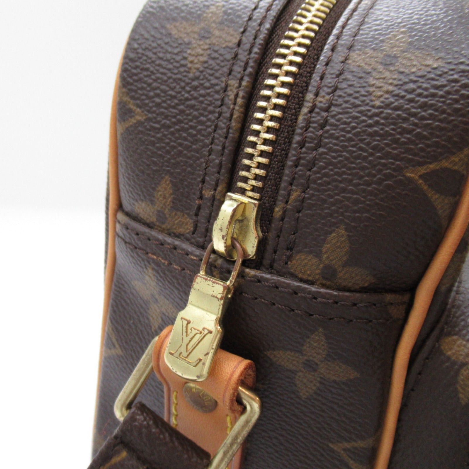 Louis Vuitton Louis Vuitton Nil Shoulder Bag Coated Canvas Monogram Brown Size ONE SIZE - 11 Thumbnail