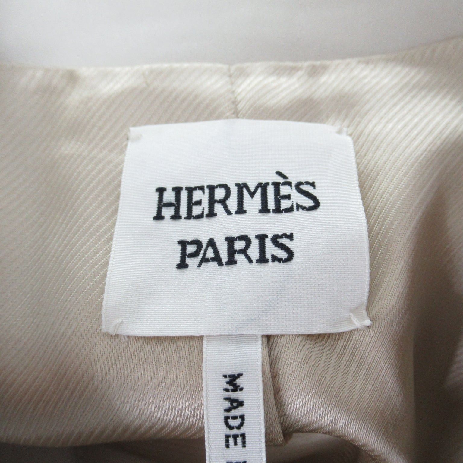 Hermes Hermes Coat Calfskin (Cowhide) White Cream Size ONE SIZE - 6 Thumbnail