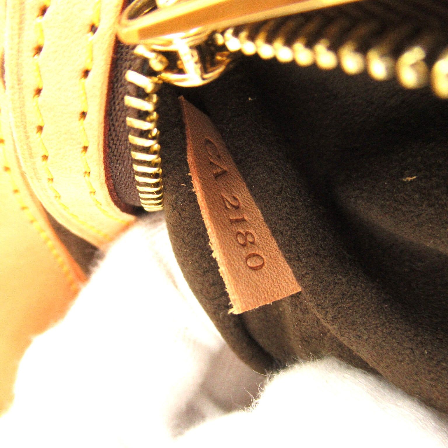 Louis Vuitton Louis Vuitton Wilshire Pm Handbag Coated Canvas Monogram Brown Size ONE SIZE - 7 Thumbnail