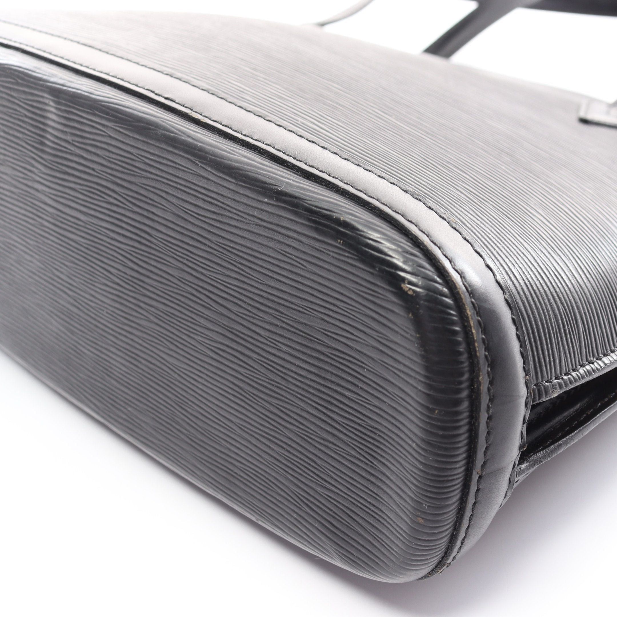 Louis Vuitton Louis Vuitton Lussac Epi Noir Shoulder Bag Leather Black Size ONE SIZE - 7 Thumbnail