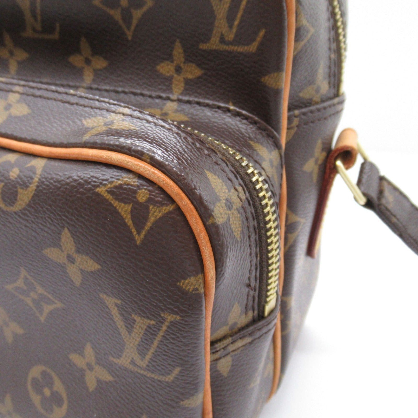 Louis Vuitton Louis Vuitton Nil Shoulder Bag Coated Canvas Monogram Brown Size ONE SIZE - 11 Thumbnail