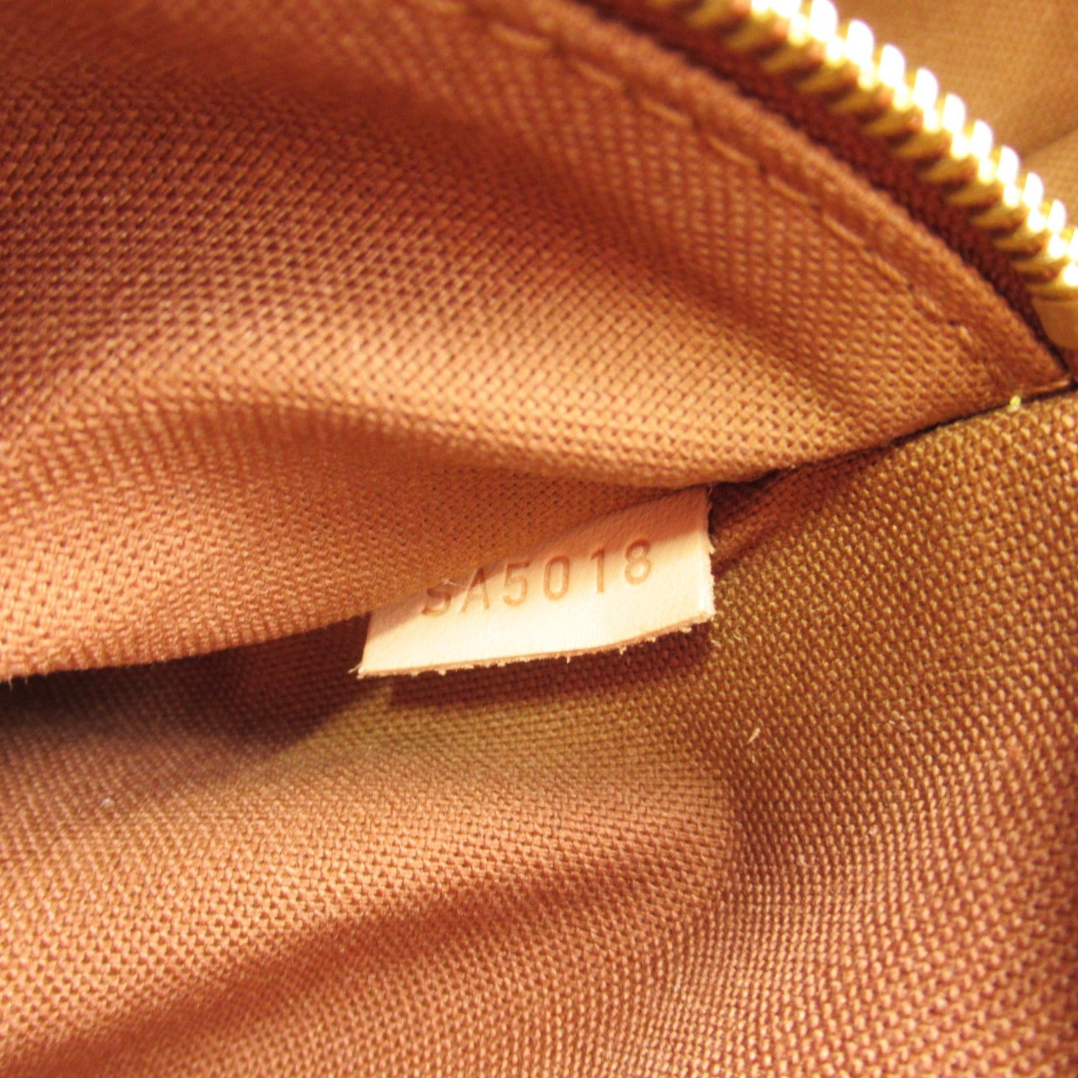 Louis Vuitton Louis Vuitton Batignolles Horizontal Handbag Tote Bag Coated Canvas Monogram Brown Size ONE SIZE - 11 Thumbnail