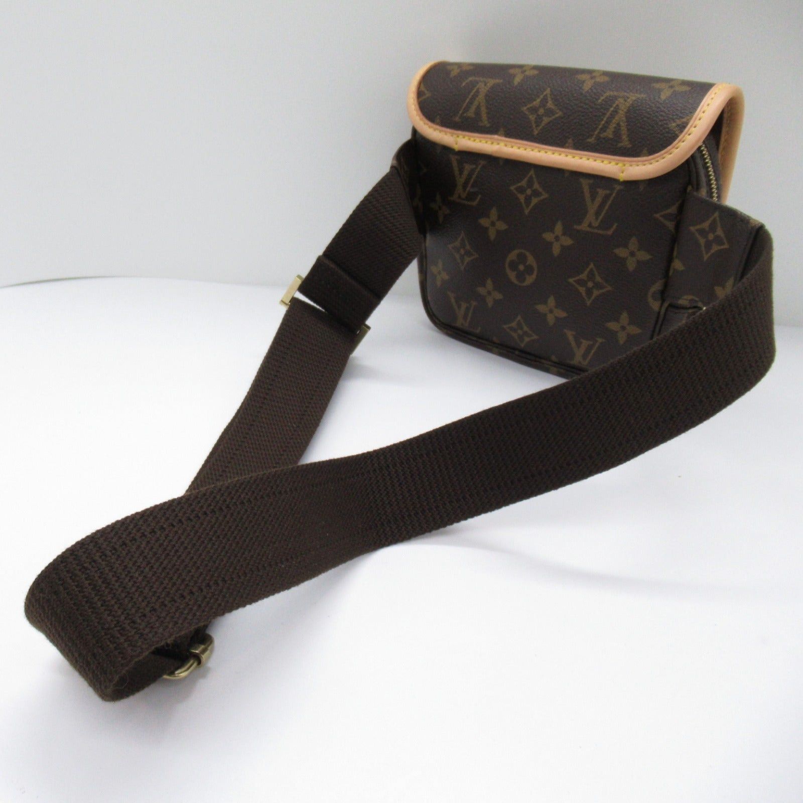 Louis Vuitton Louis Vuitton Bum Bag Bosphore Waist Coated Canvas Monogram Brown Size ONE SIZE - 8 Thumbnail