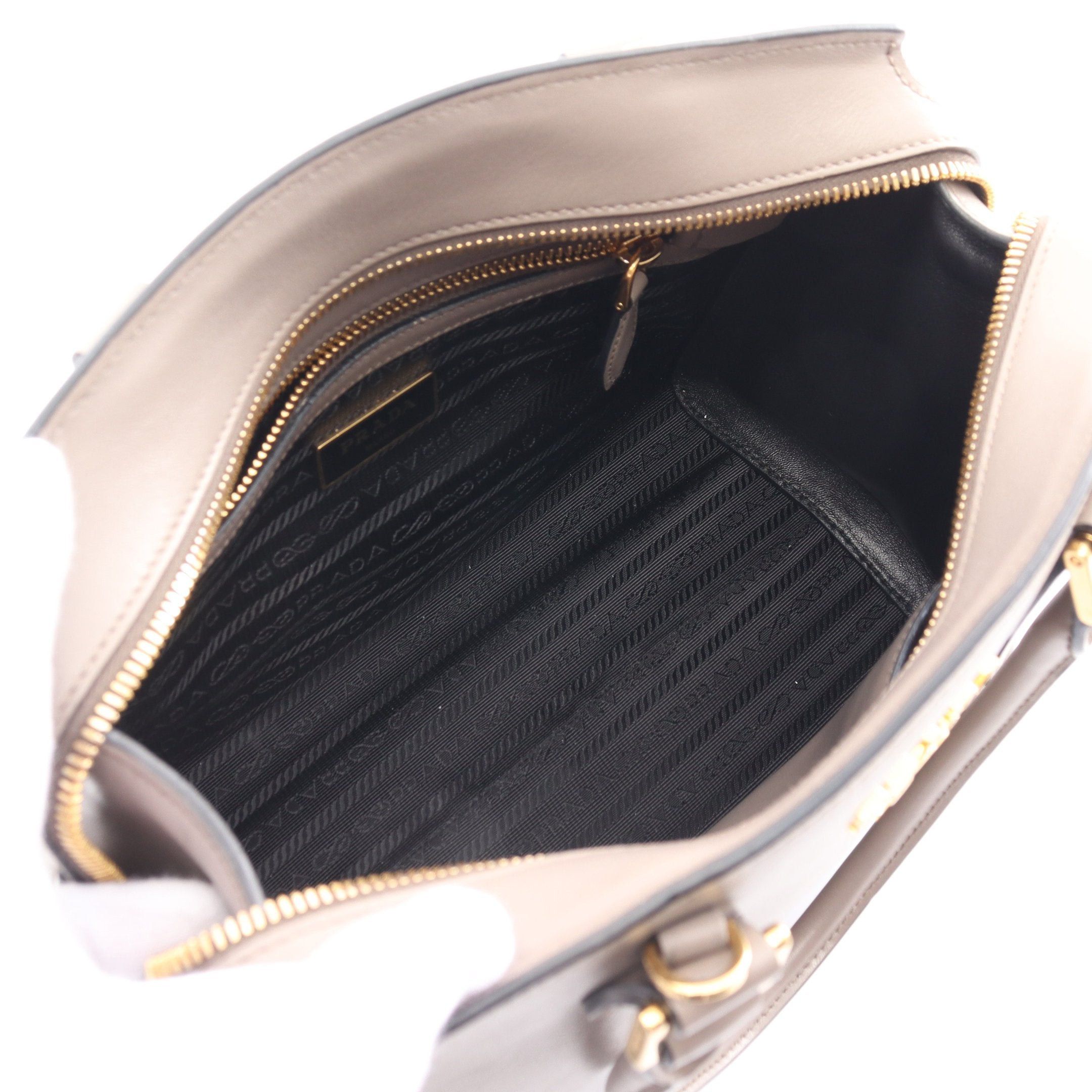Prada Prada Saffiano Soft C Handbag Leather Gray Size ONE SIZE - 2 Thumbnail