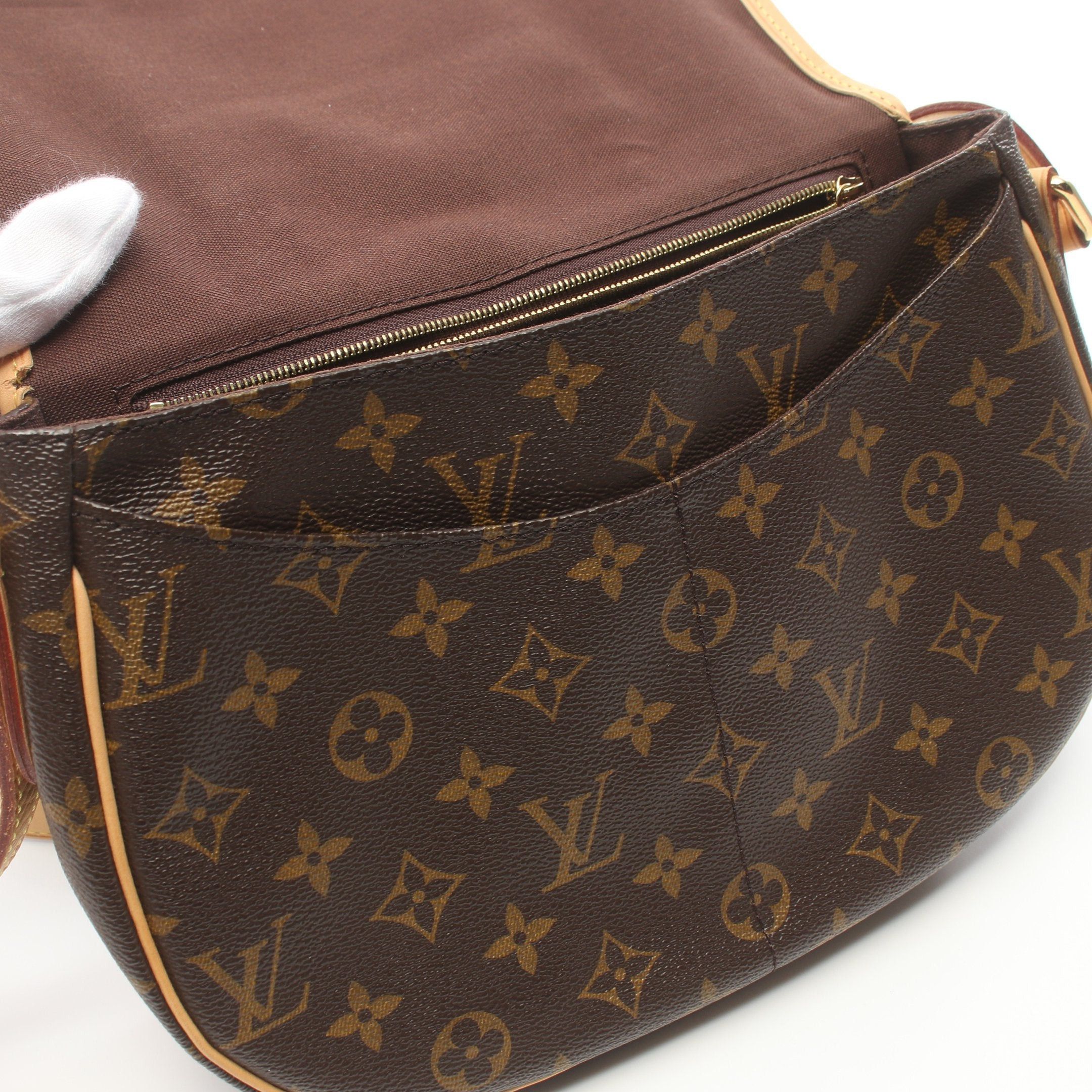 Louis Vuitton Louis Vuitton Menilmontant Pm Monogram Shoulder Bag Leather Brown Size ONE SIZE - 10 Thumbnail