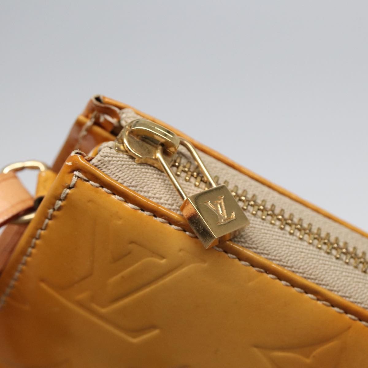 Louis Vuitton Louis Vuitton Lexington clutch Size ONE SIZE - 19 Thumbnail