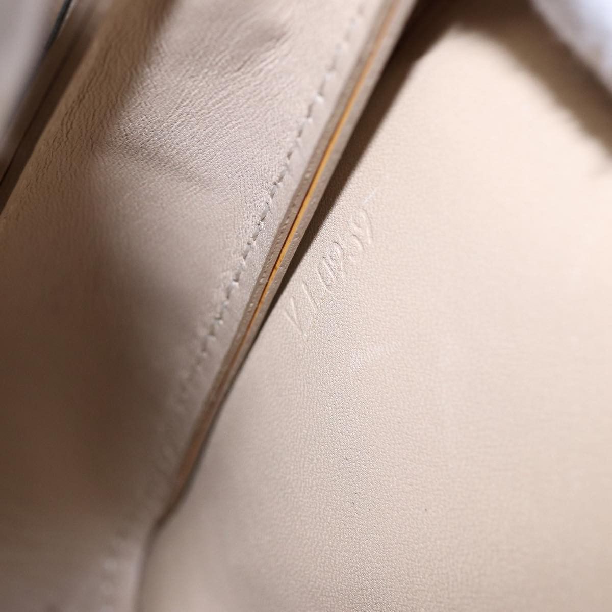 Louis Vuitton Louis Vuitton Lexington clutch Size ONE SIZE - 6 Thumbnail