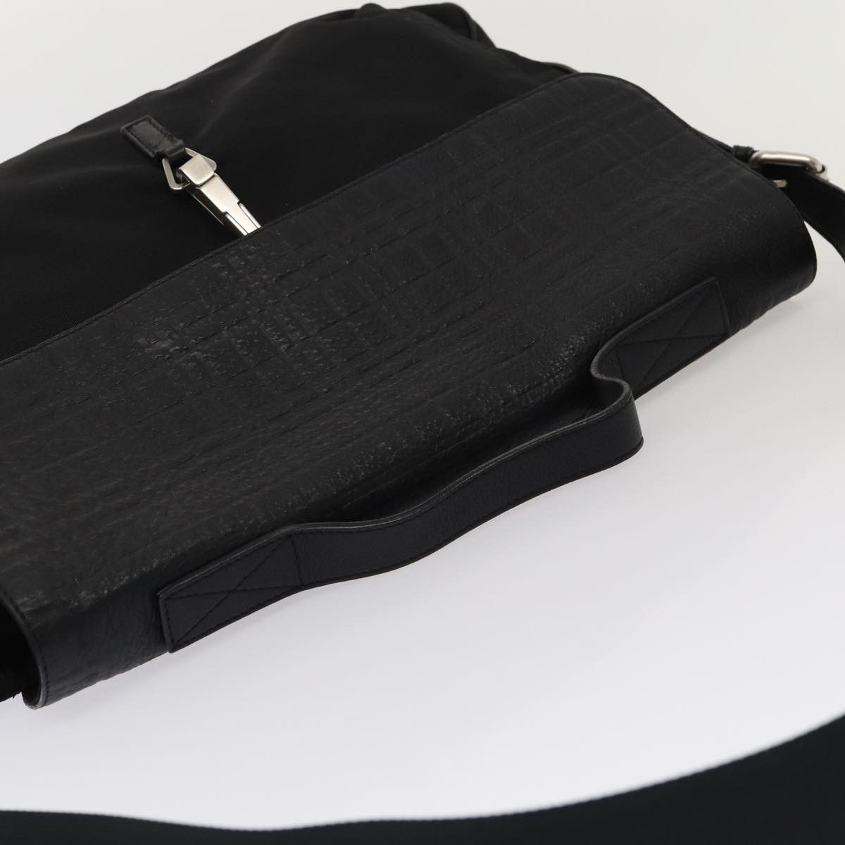 Burberry Nova Check Black Leather Shoulder Bag (Pre-Owned) Size ONE SIZE - 4 Thumbnail