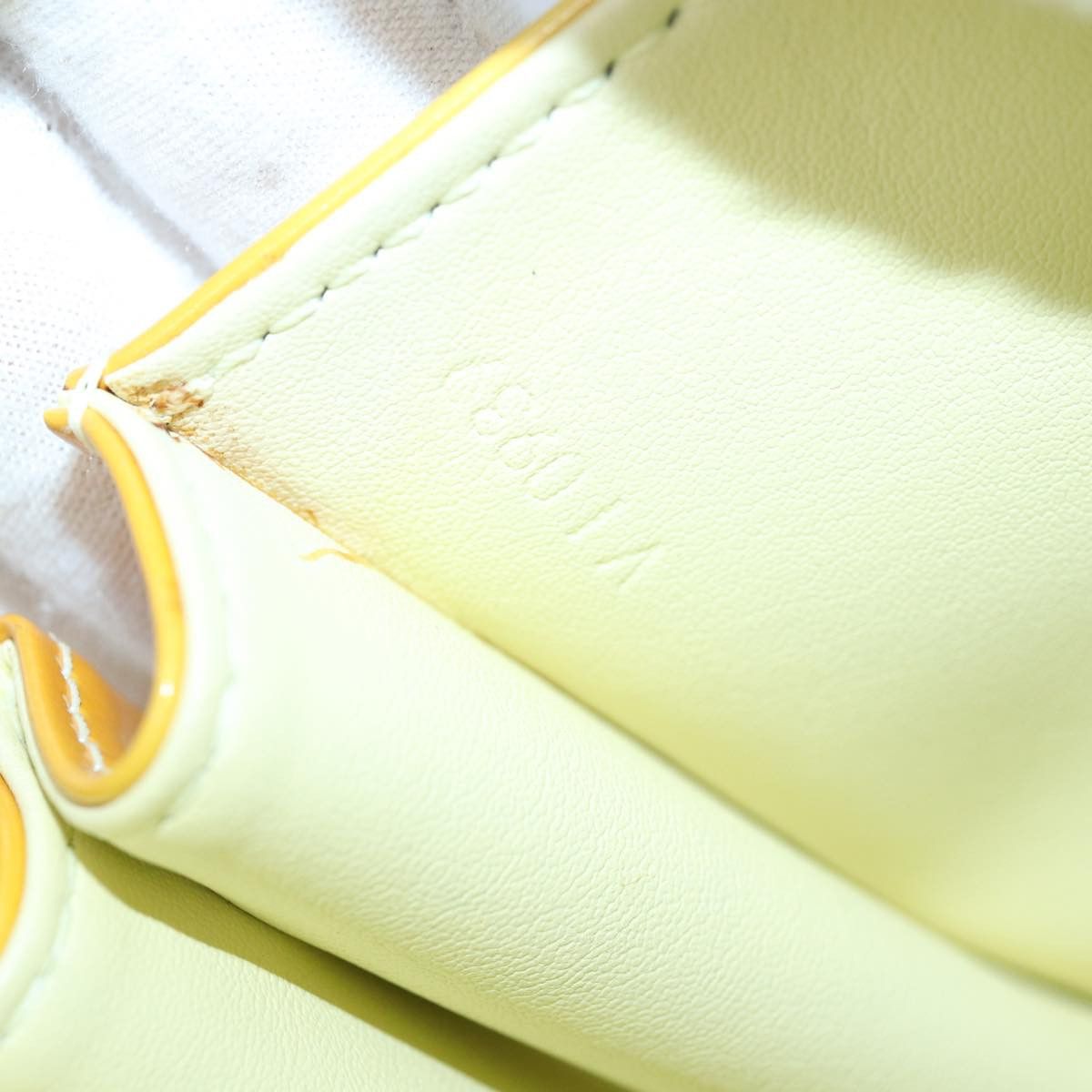 Louis Vuitton Spring Street Yellow Patent Leather Handbag (Pre-Owned) Size ONE SIZE - 6 Thumbnail