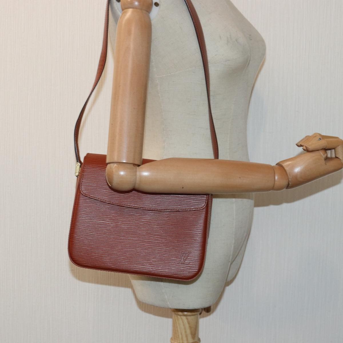 Louis Vuitton Buci Brown Leather Shoulder Bag (Pre-Owned) Size ONE SIZE - 7 Thumbnail