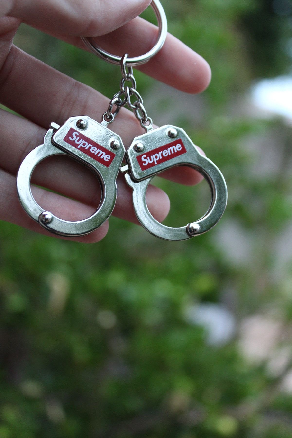 Supreme handcuffs keychain - キーホルダー