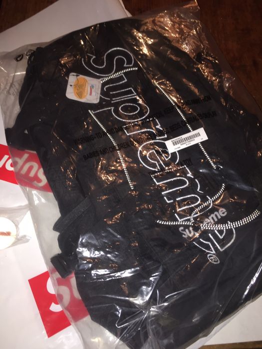 Supreme best sale dp bag