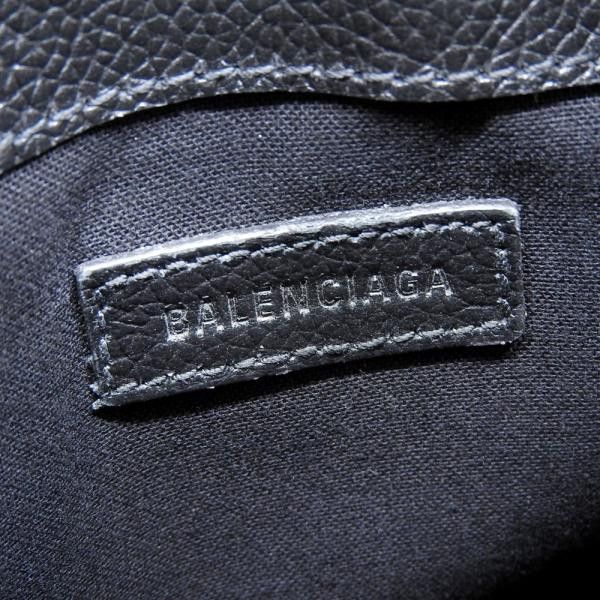 Balenciaga Balenciaga null Leather Crossbody Bag 532298.0 in Great Condition Size ONE SIZE - 8 Thumbnail