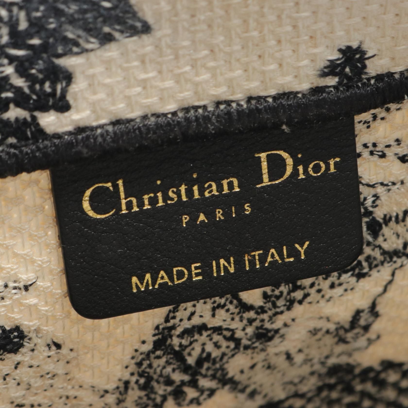 Dior Dior Zodiac Medium Book Tote Canvas Tote Bag M1296Z in Great Condition Size ONE SIZE - 4 Thumbnail