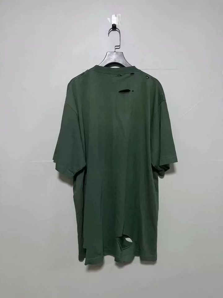 Balenciaga Balenciaga vintage big hole letter logo short sleeved shirt Size US XXS / EU 40 - 2 Thumbnail
