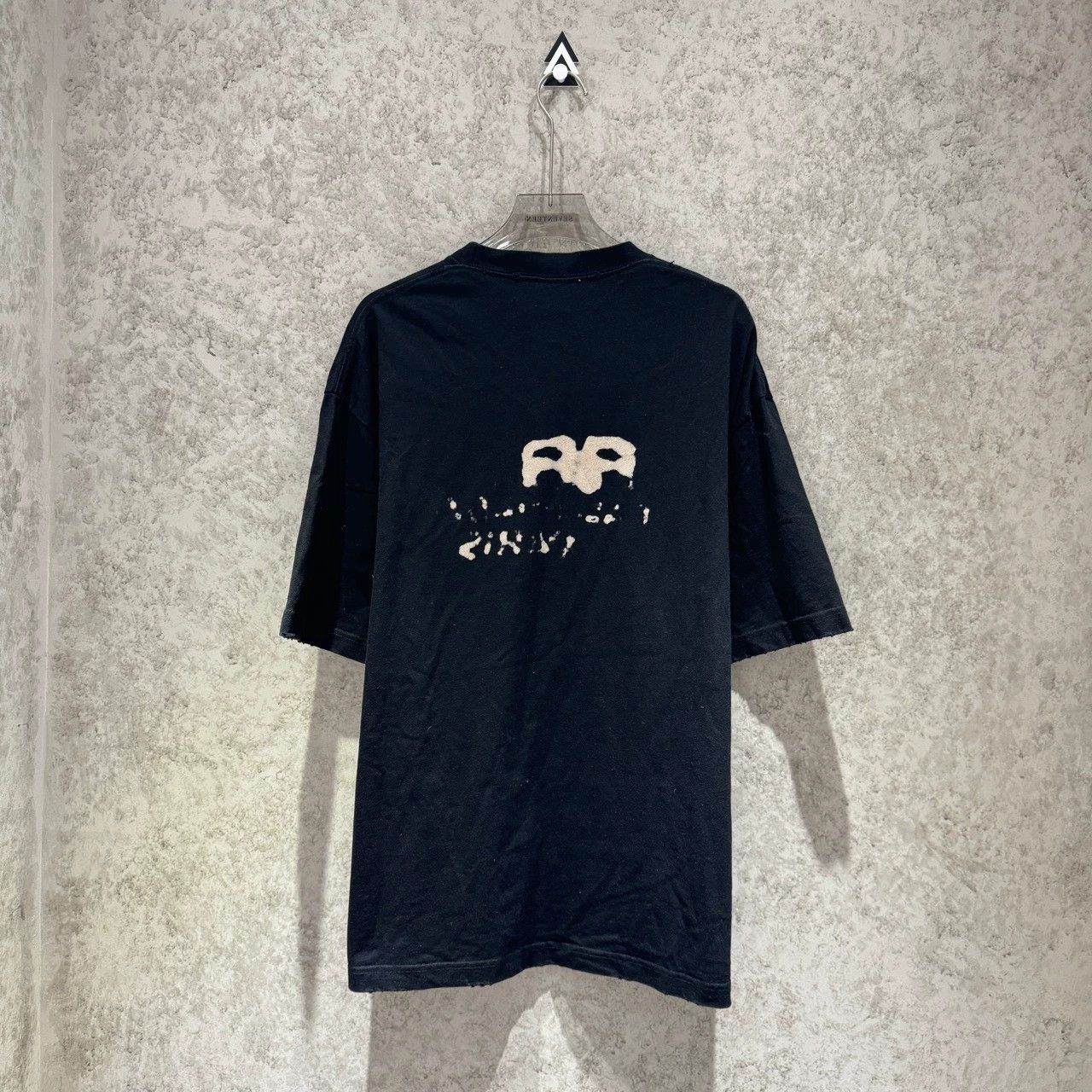 Balenciaga Balenciaga Black Destruction Old Graffiti Double B Short Sleeve Size US XL / EU 56 / 4 - 2 Thumbnail