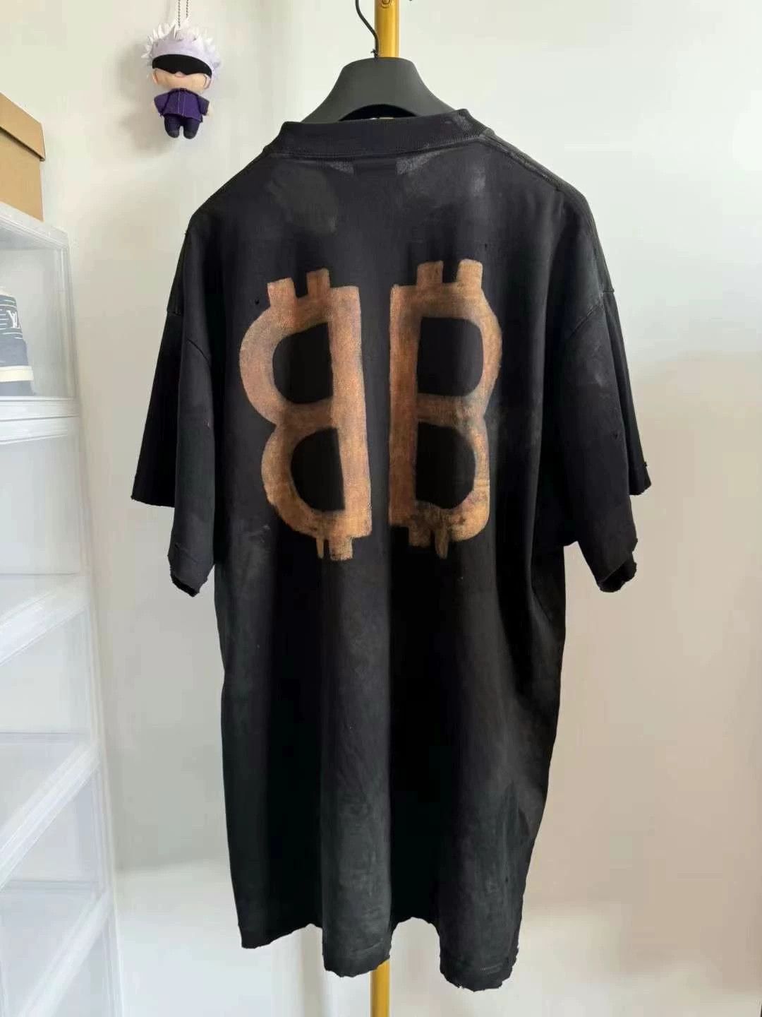 Balenciaga Balenciaga Bitcoin Short Sleeves Size US S / EU 44-46 / 1 - 2 Thumbnail