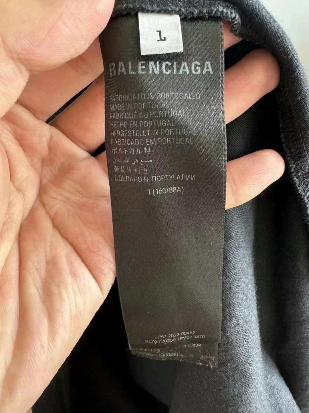 Balenciaga Balenciaga 3b Embroidered Long Sleeve Size US S / EU 44-46 / 1 - 4 Thumbnail