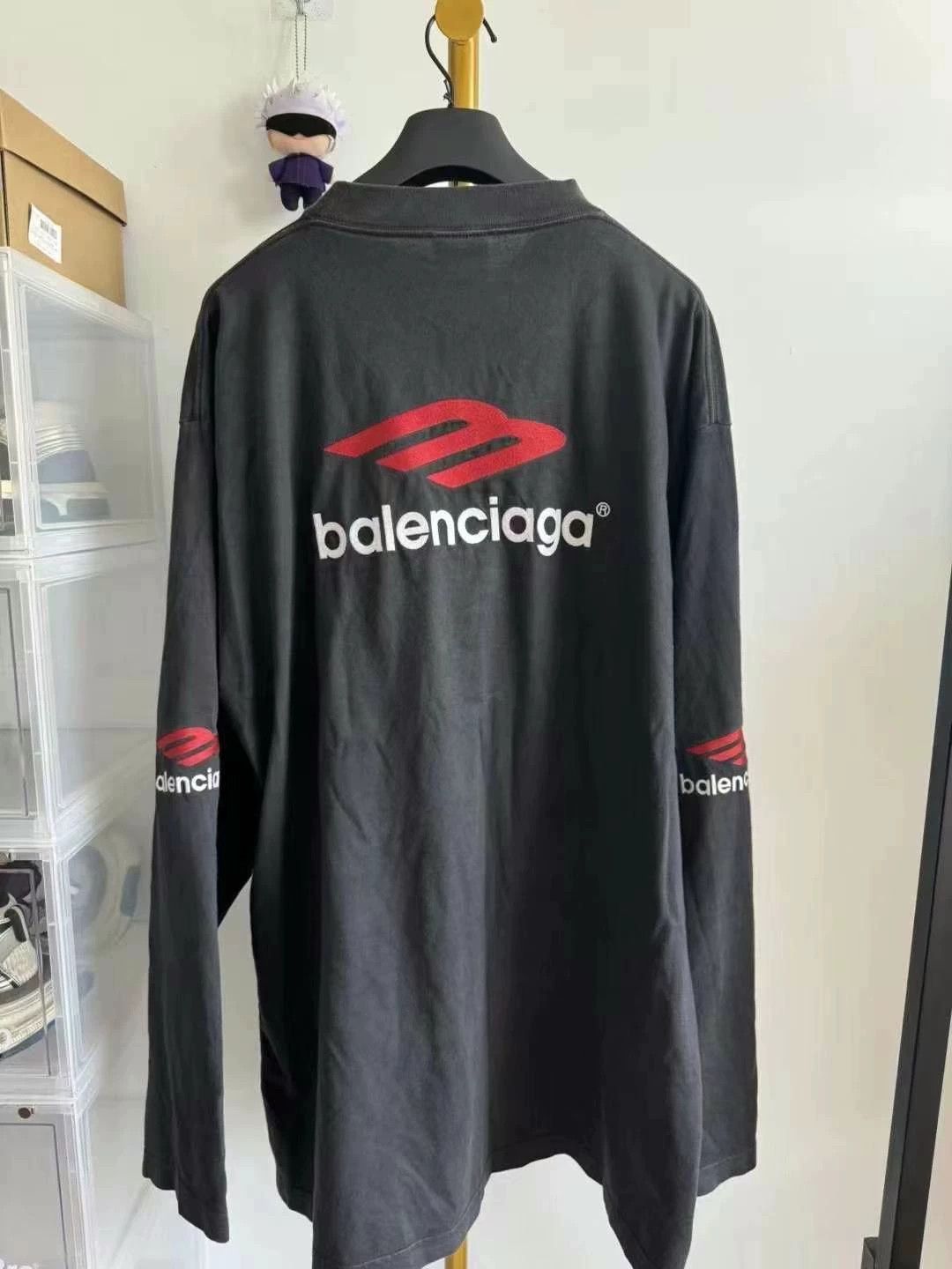 Balenciaga Balenciaga 3b Embroidered Long Sleeve Size US S / EU 44-46 / 1 - 2 Thumbnail