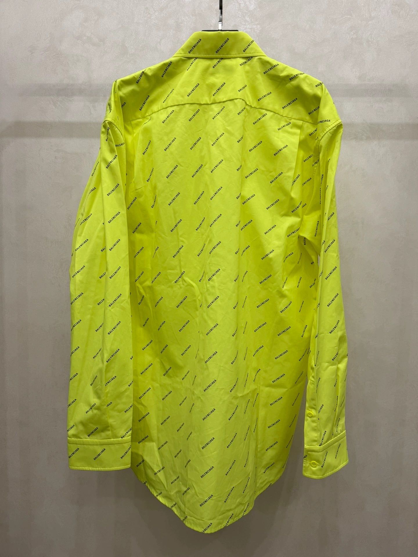 Balenciaga Balenciaga full logo fluorescent green long sleeved shirt Size US XS / EU 42 / 0 - 2 Thumbnail