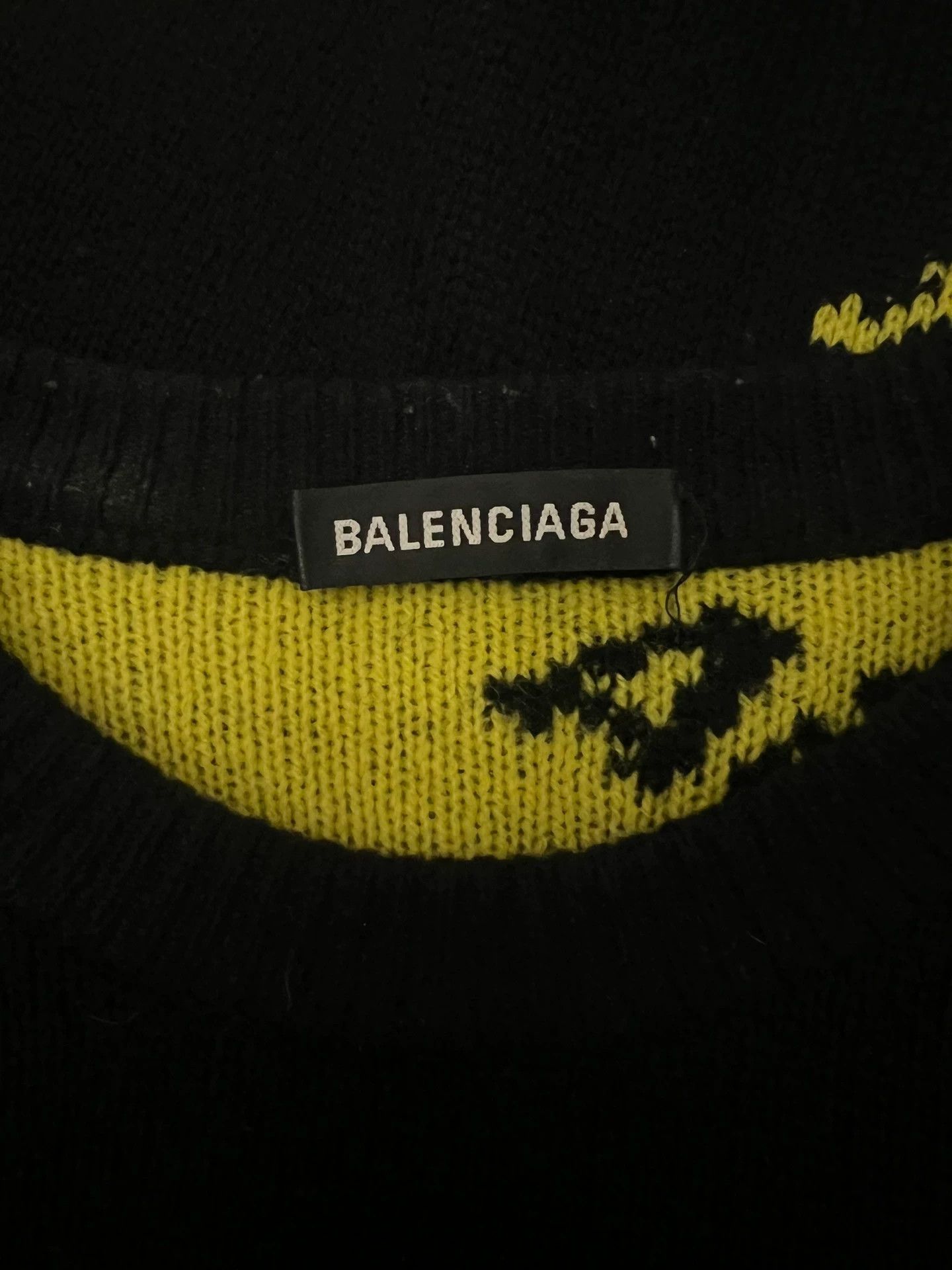 Balenciaga Balenciaga Yellow Full Logo Sweater Size US M / EU 48-50 / 2 - 3 Thumbnail