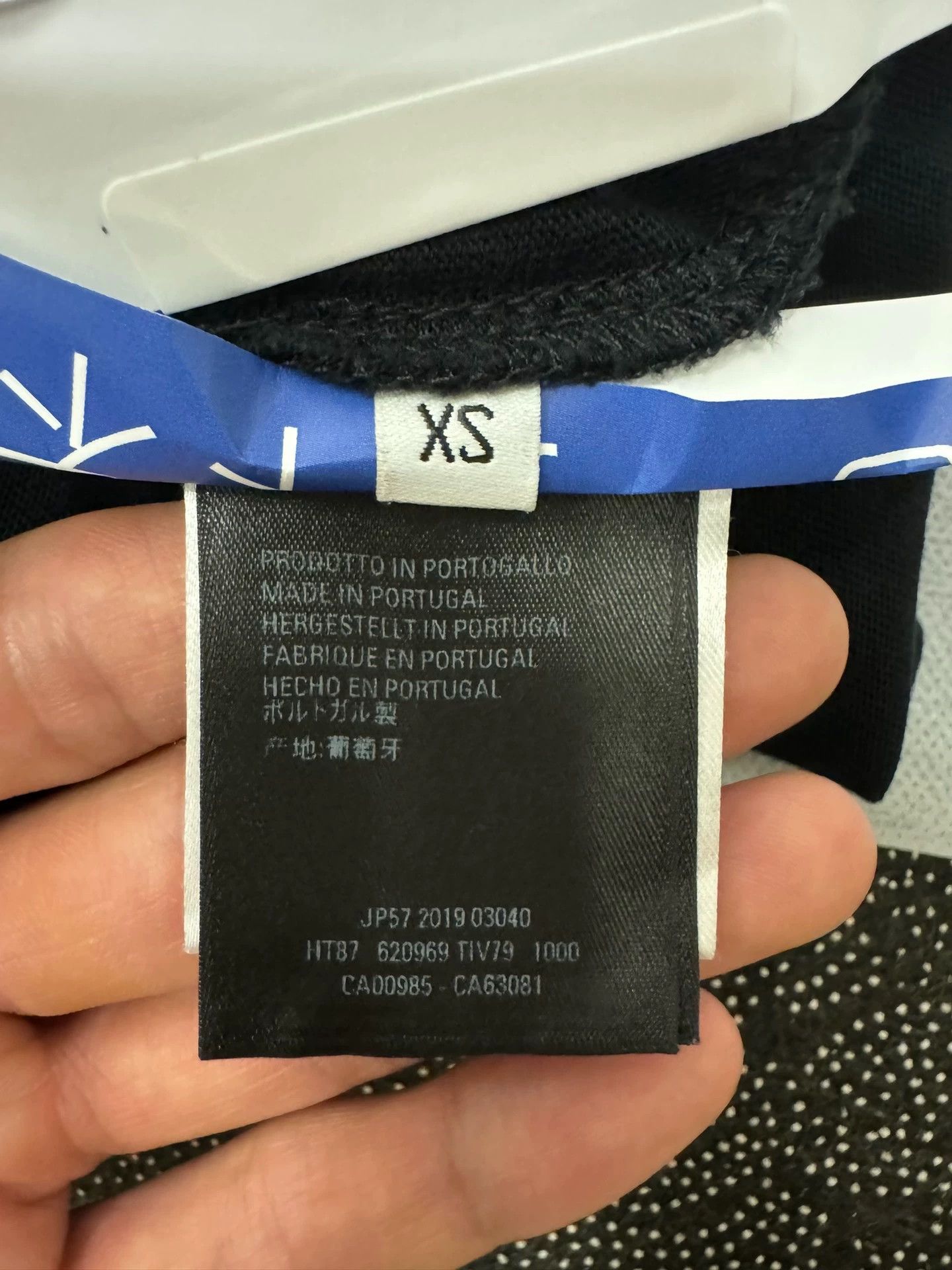 Balenciaga Balenciaga Black Mastercard Short Sleeve Size US XS / EU 42 / 0 - 4 Thumbnail