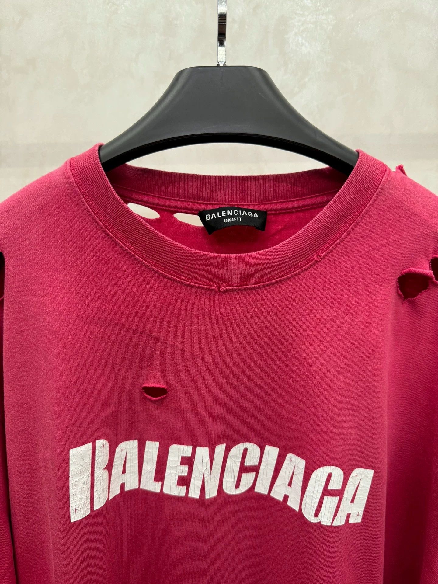Balenciaga Balenciaga red big hole short sleeved shirt Size US S / EU 44-46 / 1 - 3 Thumbnail